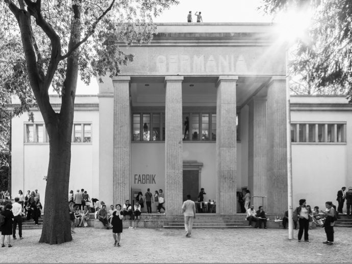 Spaces of Displacement  – Negotiations of Migration and Refugeeism in Mass Media and Visual Arts