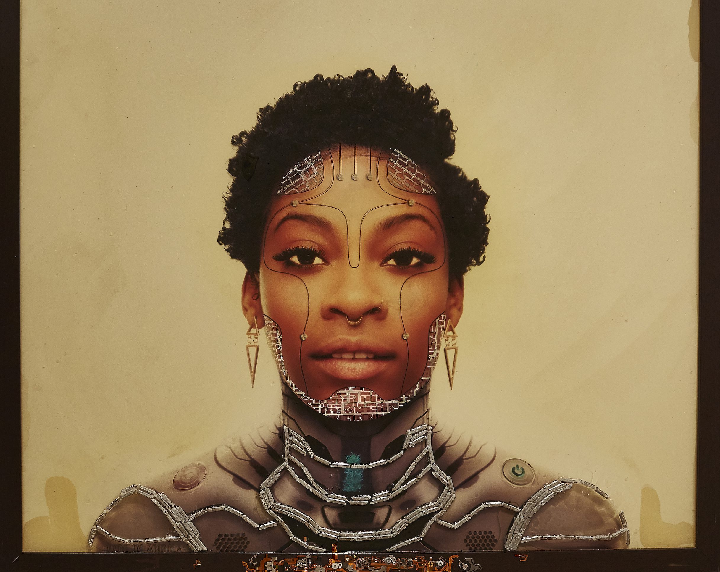 Daniela Ribeiro, Trans-Goddes Goddes.Photo, resins, video. Courtesy of GAFRA