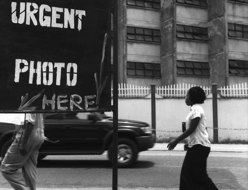 Akinbode Akinbiyi: Journeys in Urban Time Frames