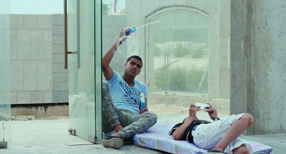 Akram Zaatari : Tomorrow Everything Will Be Alright