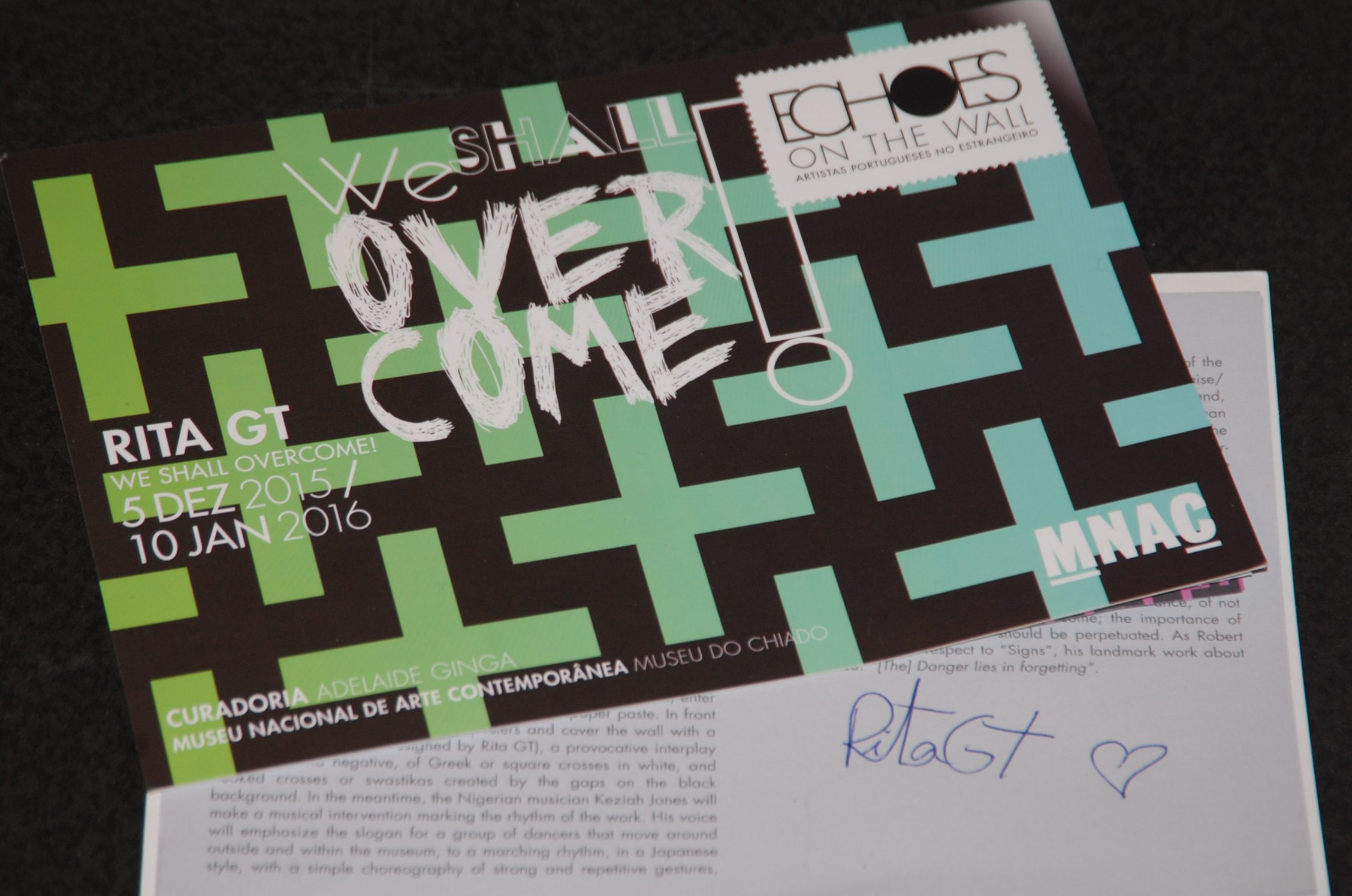 Art museum education across continents