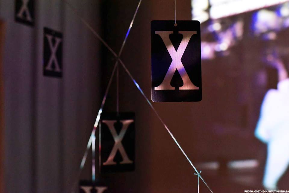 INTERCOUTURE: OBJETS DU POUVOIR