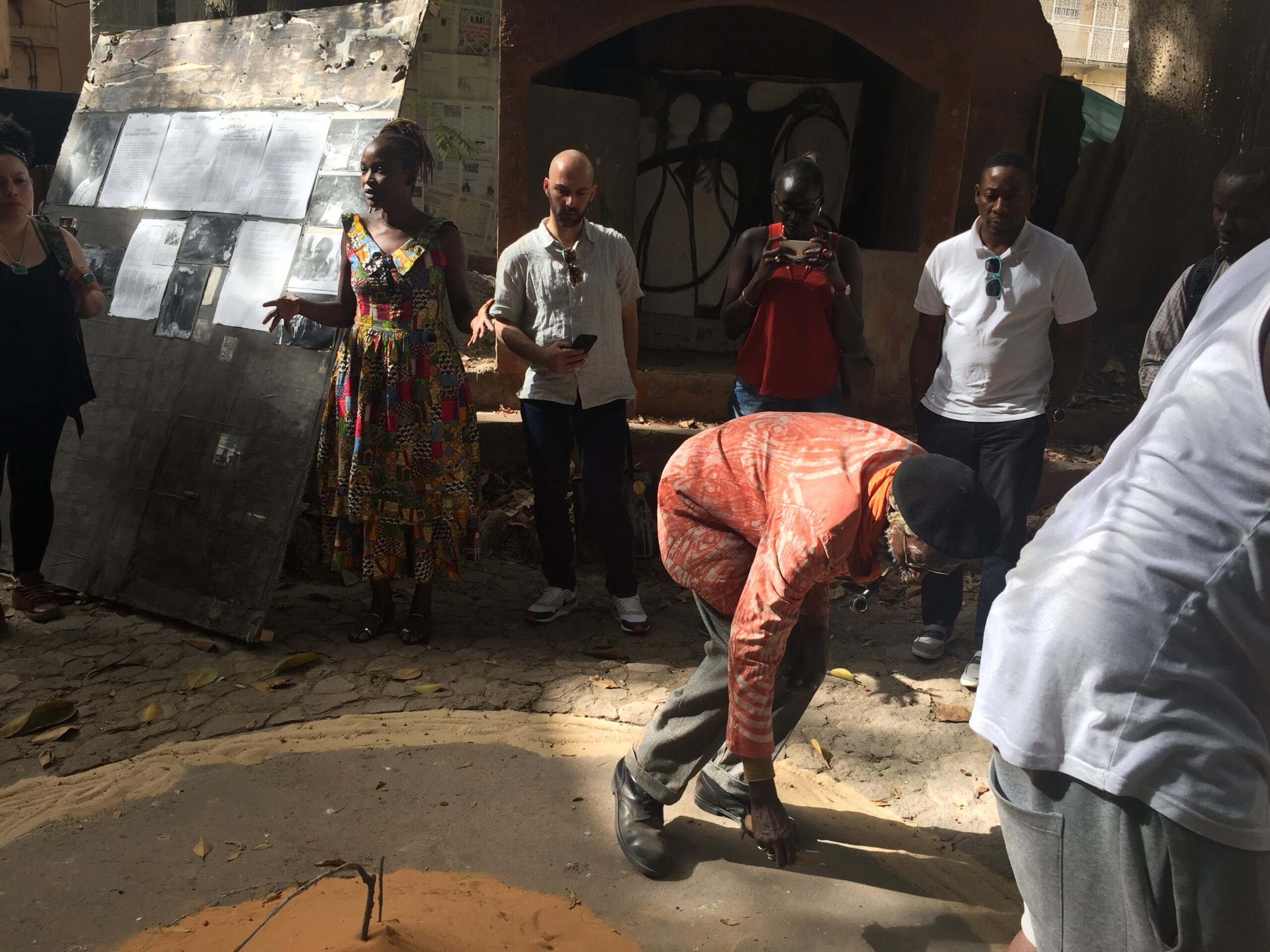 Curating Contemporaneity