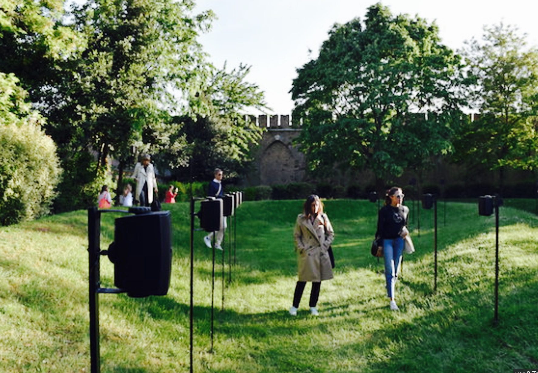 Hassan Khan, Composition for a Public Park (2013/2017). Courtesy of the artist.