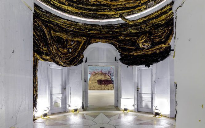 Mark Bradford, Tomorrow Is Another Day. Venice Biennale, US Pavilion, 2017. Photo: Joshua White. Courtesy the artist and Hauser & Wirth.