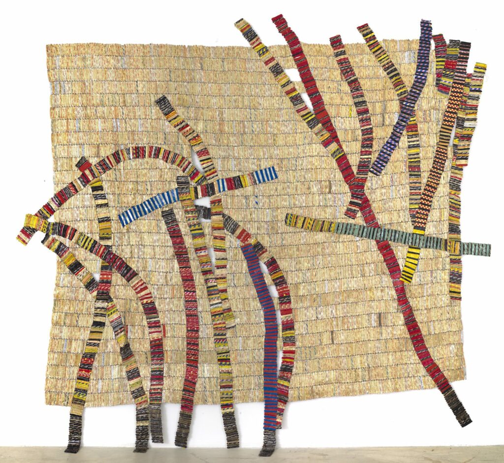 El Anatsui, Resolution, 2016, Bottle caps, 320 x 336cm
