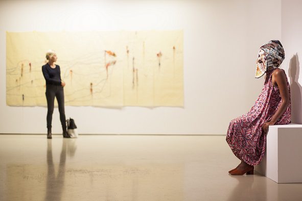 © Wura-Natasha Ogunji, The Kissing Mask, 2017, photo: Victoria Tomaschko
