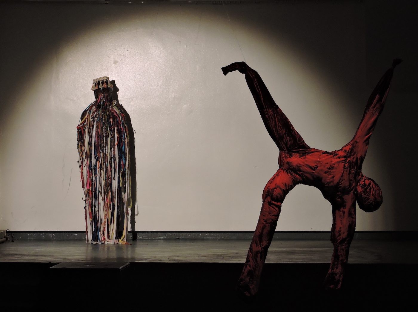 Jared Onyango, Me in a Square, Performance at Goethe Institut Nairobi. Photo Courtesy of the Goethe Institut.