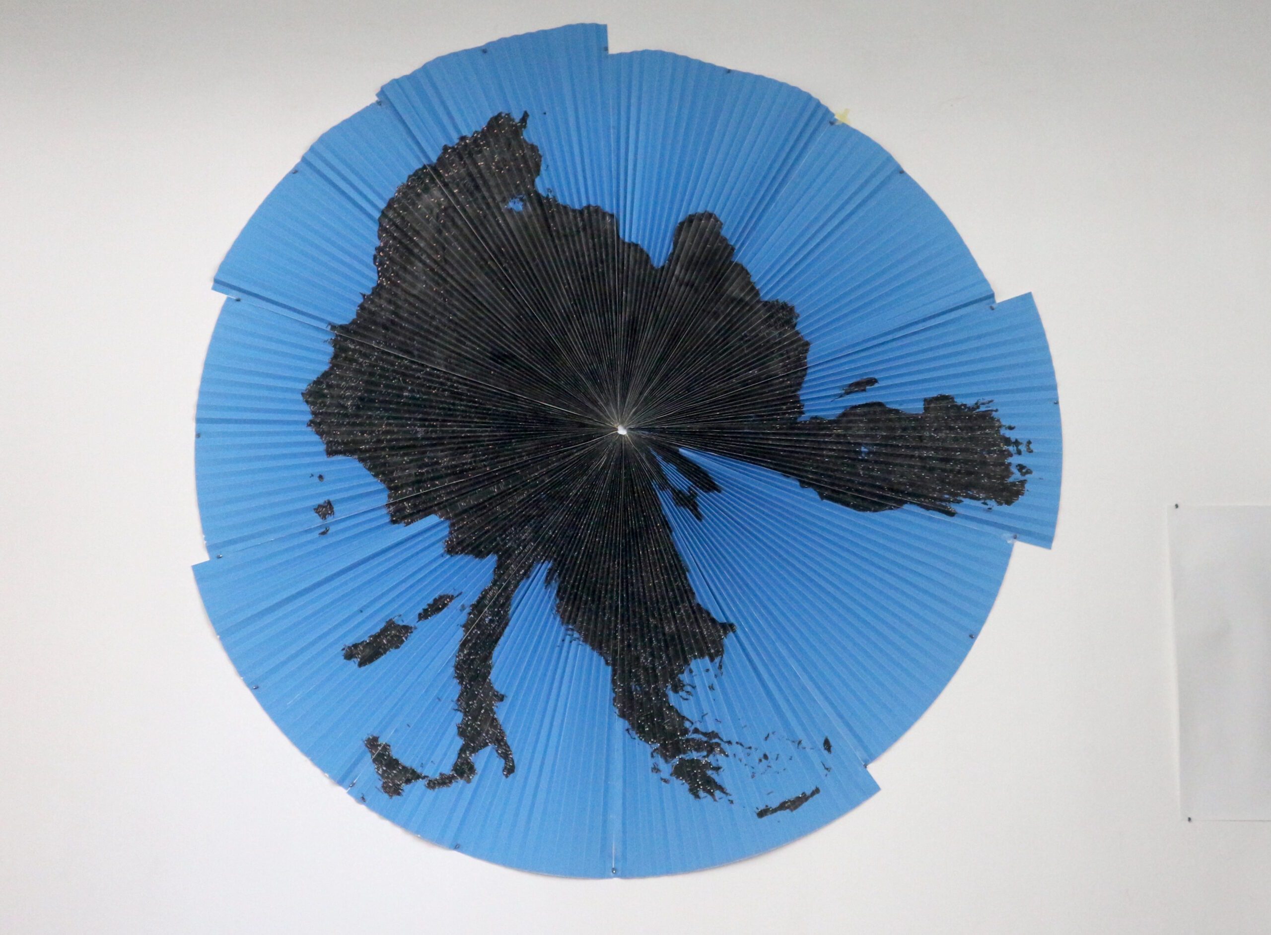 Hamid Attia, Unlocked Mediterranean, 2017. Maison des anciens combattants. Photo: C&