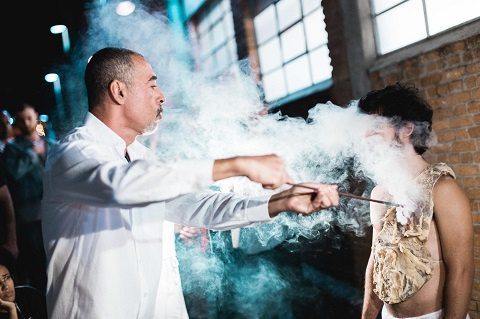 Ayrson Heraclito, Die Verwandlung des Fleisches, 2015, Performance, Sao Paulo. Photo Christian Cravo