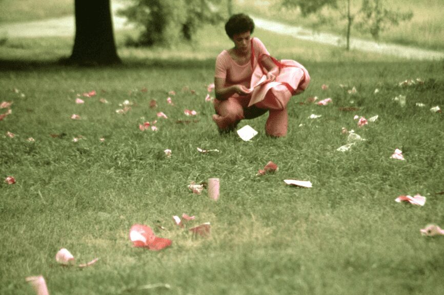 Maren Hassinger, Pink Trash, 1982. Courtesy of the artist.