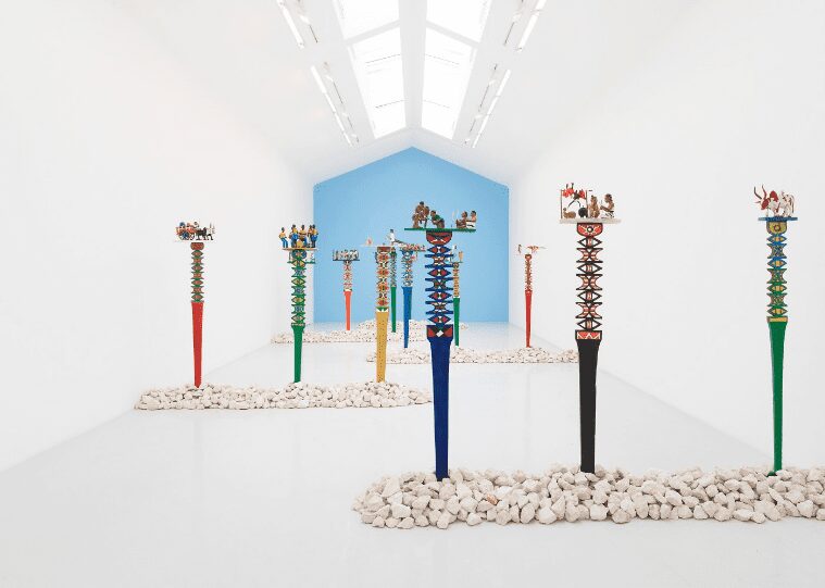 View of the exhibition Aloalo, Sculptures Mahafaly des Efiaimbelos Perrotin Paris (June 2 – July 28, 2018) Photo: Claire Dorn © Courtesy of the artist & Perrotin