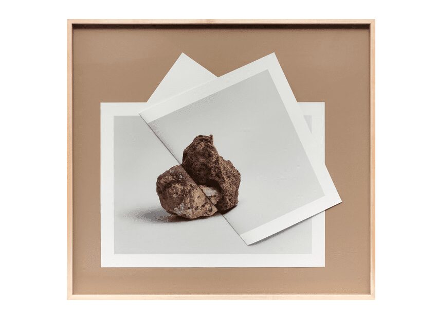 Kapwani Kiwanga, Subduction study #8,  2017, pigment print, 83,5 x 92 cm
