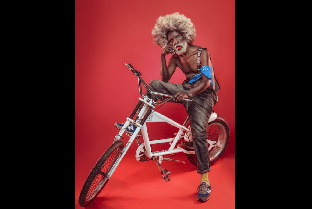 Osborne Macharia: Kabangu (Serie), 2016, Nairobi, Kenia. Foto: Osborno Macharia. Courtesy the artist and Weltkulturen Museum