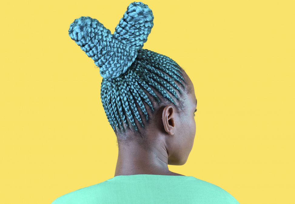 Medina Dugger, Aqua Suku (Detail) from the series CHROMA: an Ode to J.D. ‘Okhai Ojeikere’ (2017) Fiber Pigment Print on Dibond. Image courtesy of the artist and Art Twenty One