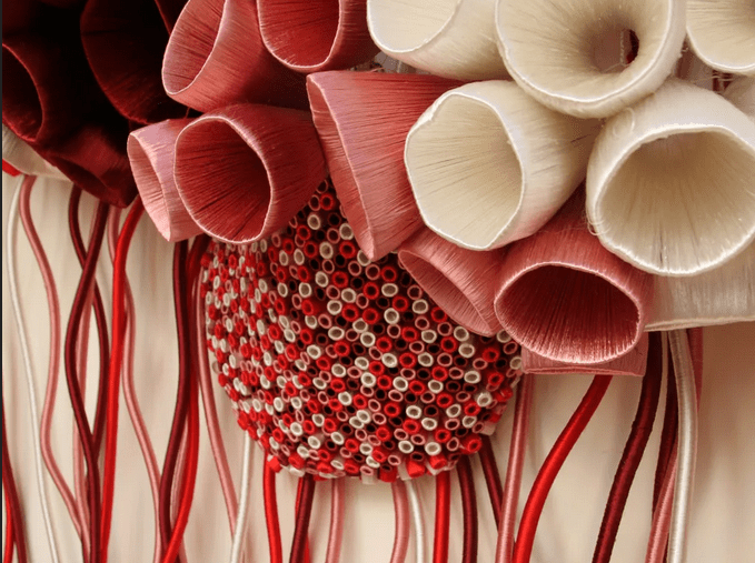 Ghizlane Sahli, Untitled 5 (Detail 1), 2018. Silk yarn on plastic and metaI 122 x 95 x 28 cm. Courtesy the artist.