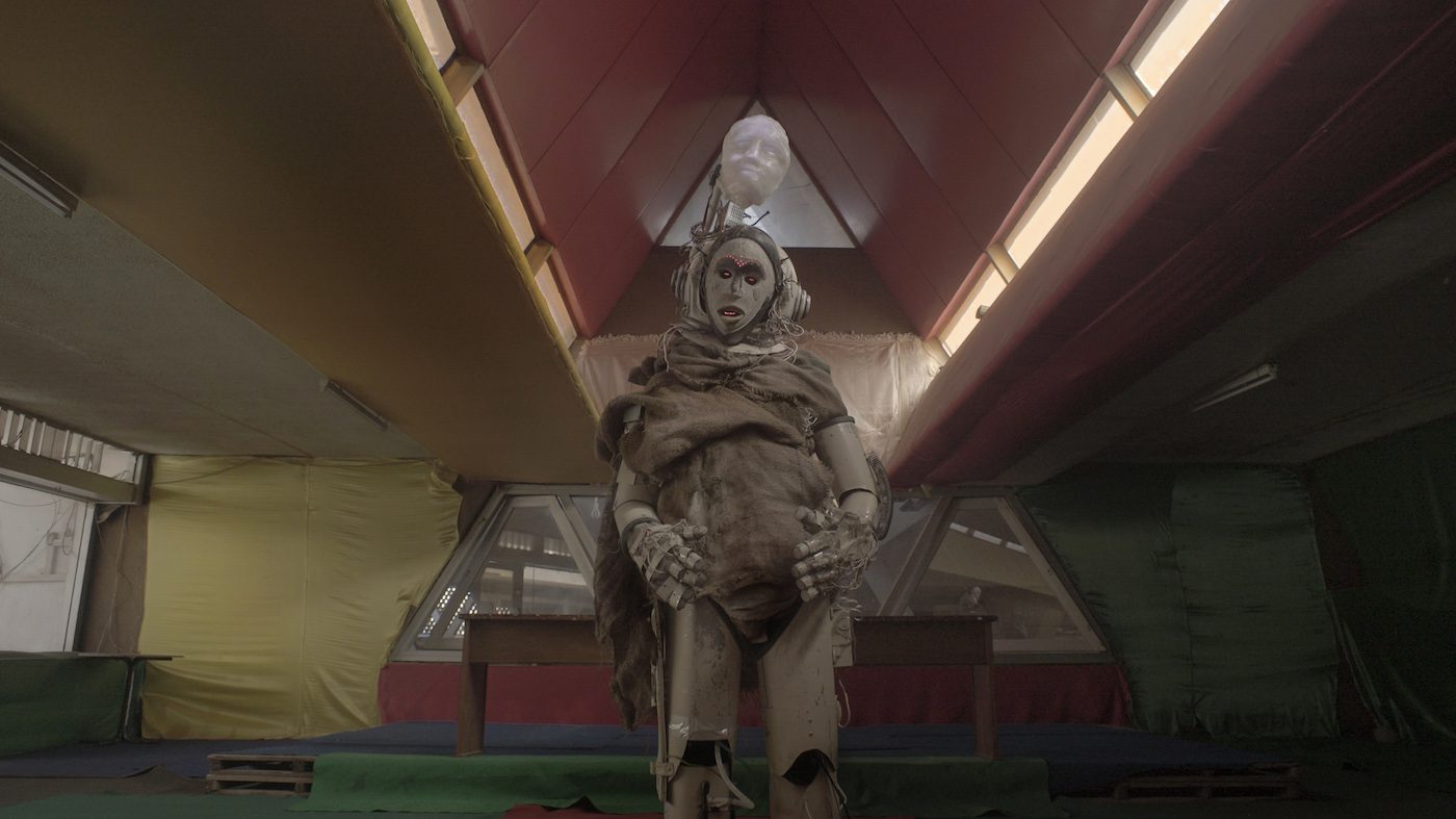 François Knoetze: Core Dump, Dakar featuring Bamba Diangne, Film still: Anton Scholtz, 2018 © Courtesy François Knoetze , Film still: Anton Stoltz