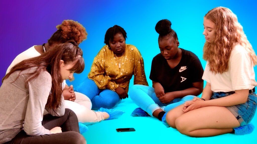 Rory Pilgrim, The Resounding Bell, 2018 (video still). HD Video (30:00). Courtesy andriesse-eyck galerie 
