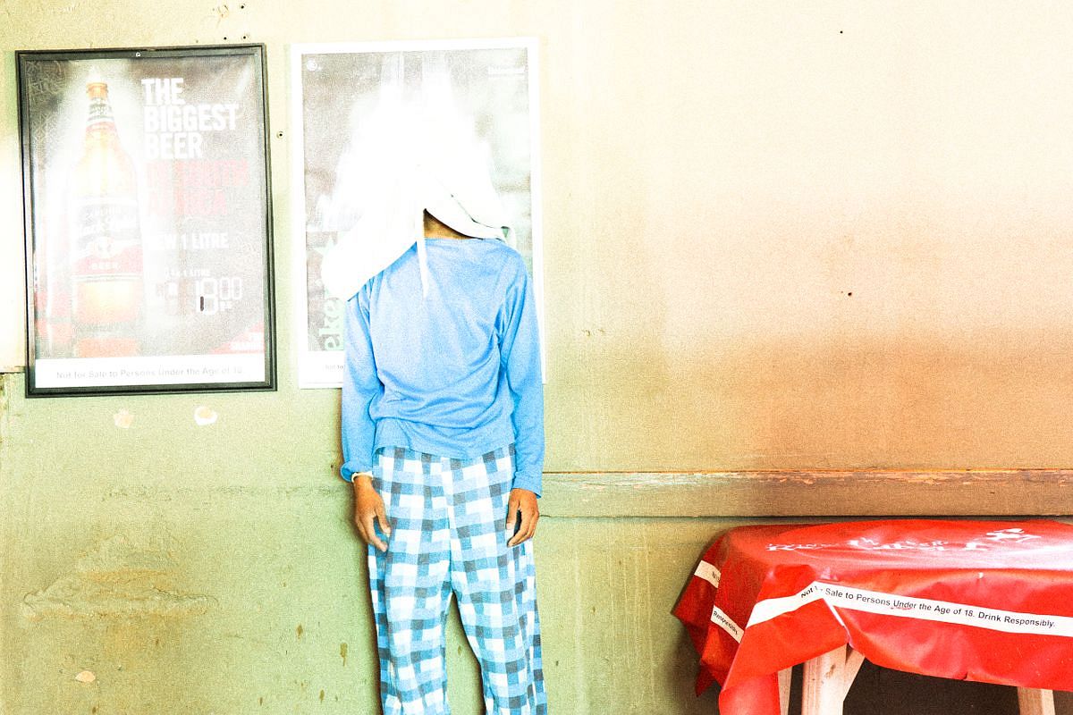 © THEMBINKOSI HLATSHWAYO, Slaghuis, 2016