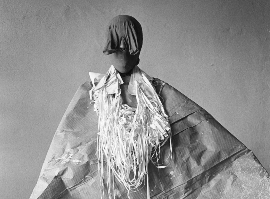 Senga Nengudi, Study for Mesh Mirage, Detail, 1977 © Senga Nengudi
