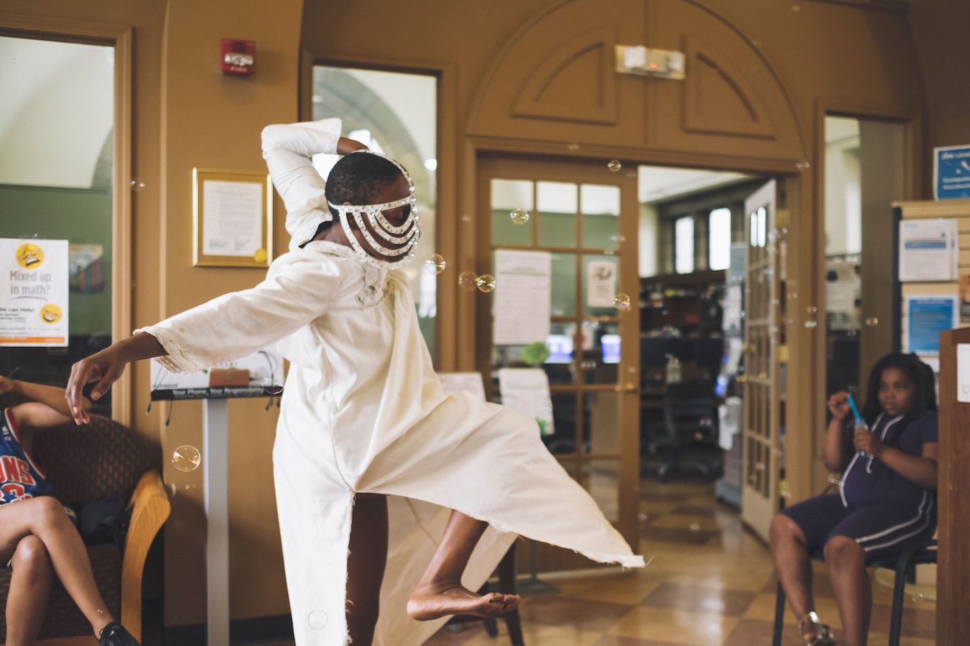 Detroit movement artist Jennifer Harge engaged the Parkman Library through performative reading groups for youth and adults. Harge activated texts by authors Virginia Hamilton, Saidiyah Hartman, alexispauline gumbs, and Audre Lorde through group discussions and movementresponses.