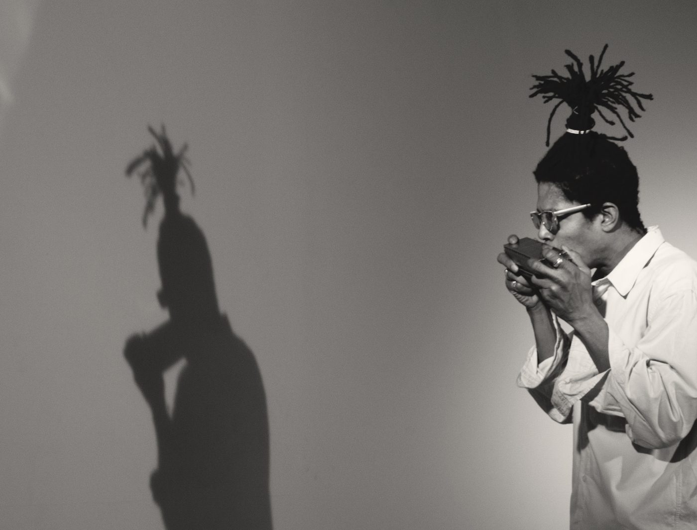 Wynton Kelly Stevenson, Shadow Play at Allmost Studio (Detail), Berlin, 2013. Photo: Marie Chatard. Light assistant: Leonardo Gonzalez Andara