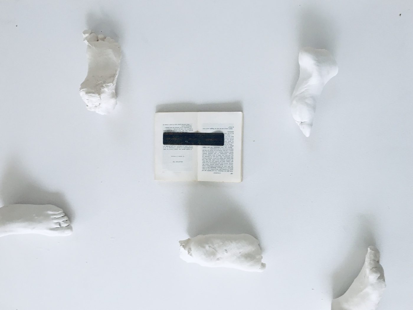 View of Amina Zoubir taking a stance on berber queens: history and mythology at Södertälje Konsthall, 2020. Amina Zoubir, Forgotten figure #Lalla N'soumer. Installation of wallpaper. Amina Zoubir, ADAGP Paris.
