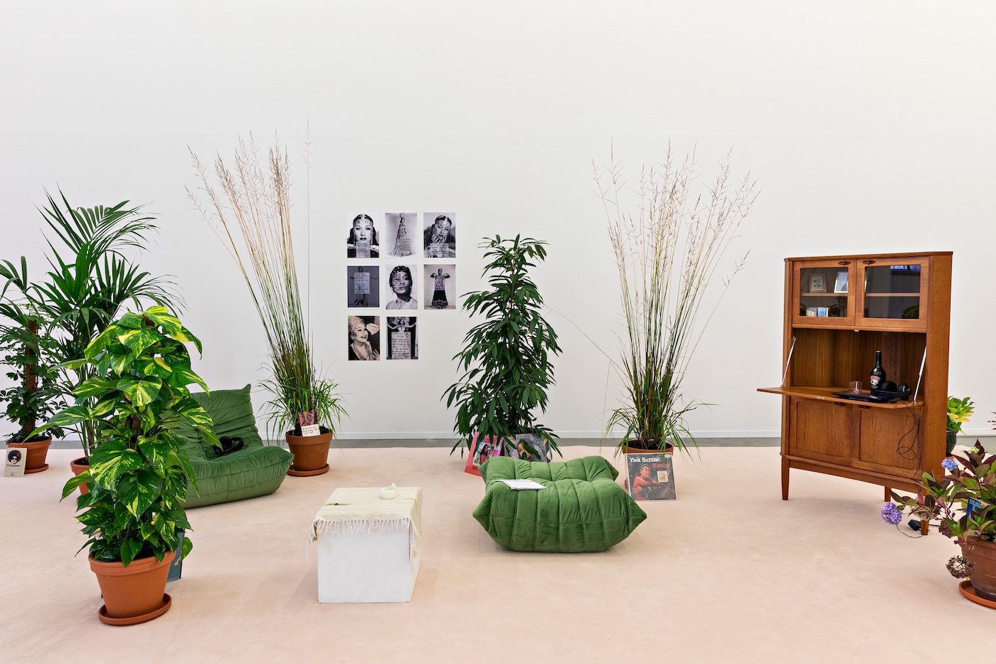 Not Fully Human, Not Human at All, Saddie Choua, installation view, Kunstverein in Hamburg, 2020, Photo: Fred Dott