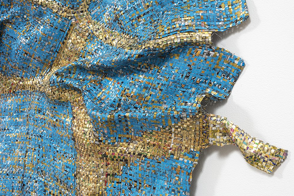 Dickens Otieno
Blue in a Web, 2021
Shredded aluminum cans woven on galvanized steel mesh
69 3/8 x 93 3/4 inches (176.2 x 238.1 cm)