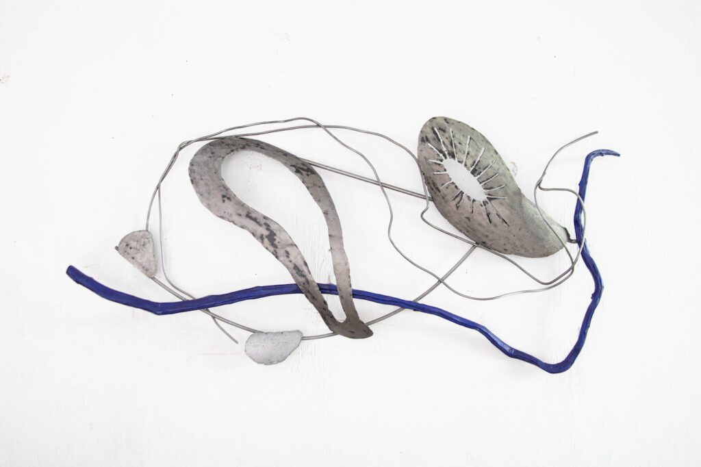 John Beadle, Pondering the wind, 2021. Metal paint and root wood27.5 x 57 x 5. Courtesy of the artist and TERN Gallery