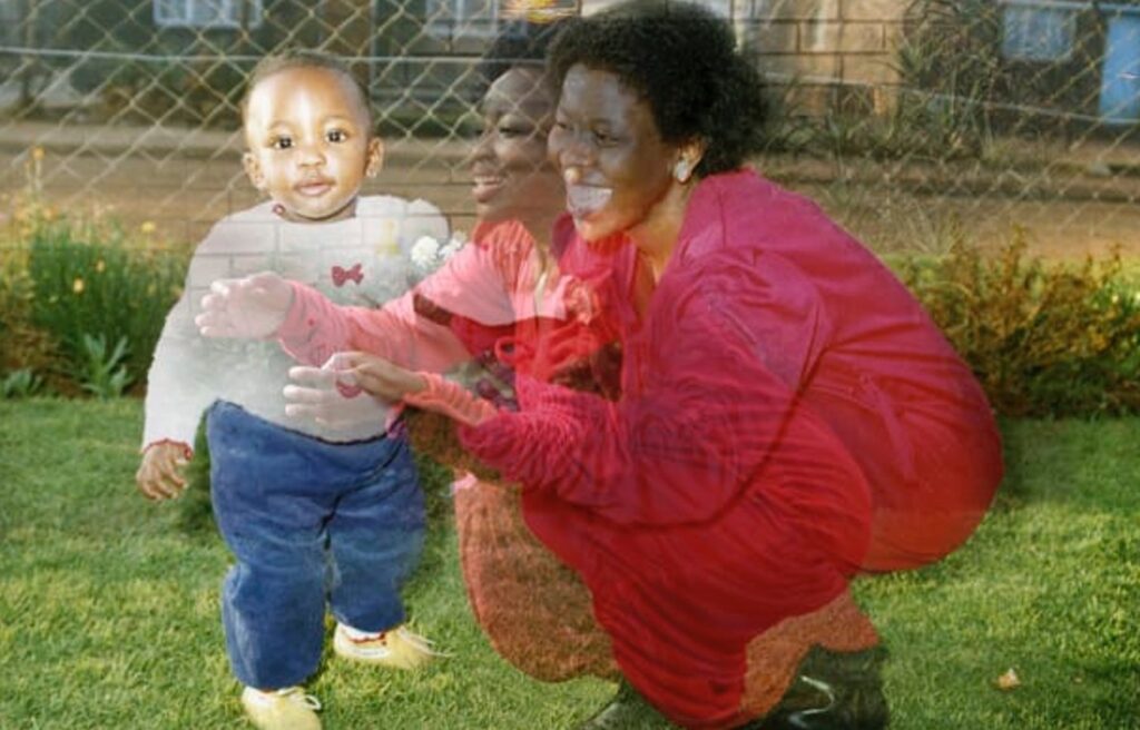 SETSHWANTSO LE NGWANAKA II, FROM THE SERIES KE LEFA LAKA (HER-STORY), 2013
