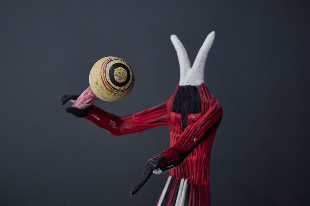 Elisia Nghidishange, Ancestor Caller, 2020.  15. Triennial Kleinplastik Fellbach, 2022, Photo: Peter Hartung