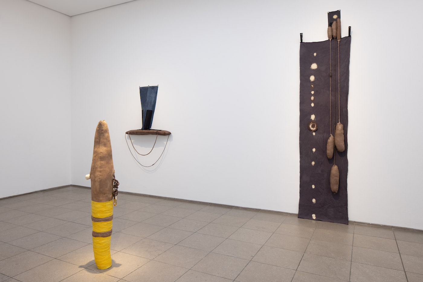 cameron clayborn. nothing left to be, Exhibition view Hamburger Bahnhof – Museum für Gegenwart – Berlin, September 15, 2022-January 22, 2023, © cameron clayborn, Courtesy Simone Subal Gallery, New York, © Staatliche Museen zu Berlin, Nationalgalerie / Thomas Bruns
 