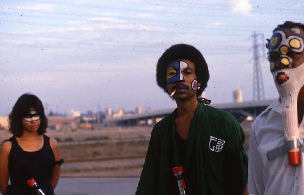 Ulysses Jenkins, Without Your Interpretation rehearsal documentation, 1984, Fotografie; Farbdruck, 8.9 × 12.7 cm. Courtesy of the artist.