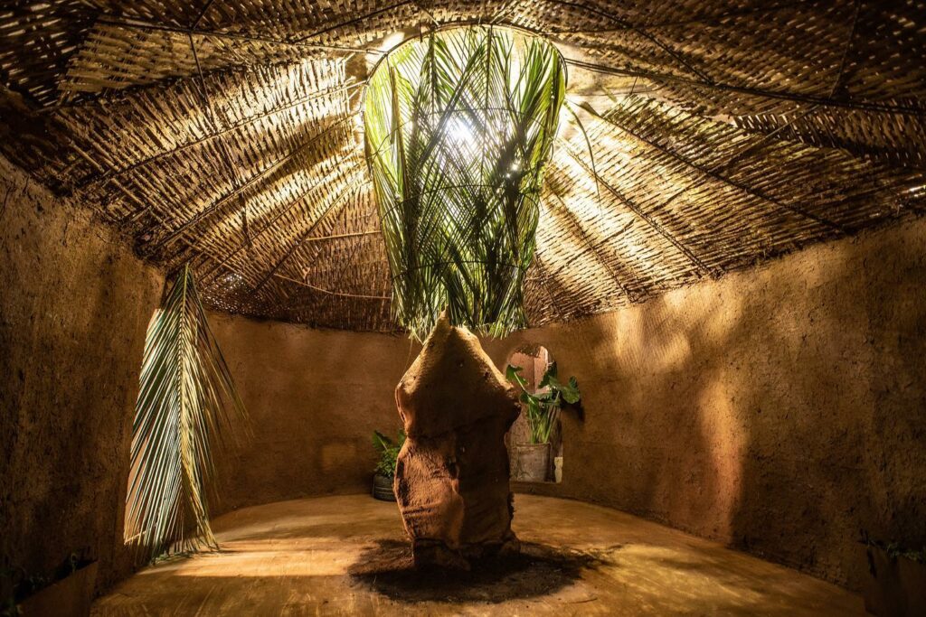 A project by Nyabinghi Lab co-produced by HAU Hebbel am Ufer, Kunstraum Kreuzberg/Bethanien, Nyabinghi Lab, KENU - LAB’Oratoire des Imaginaires and Chimurenga.
Funded by the TURN2 Fund of the German Federal Cultural Foundation and the Federal Government Commissioner for Culture and the Media. Photo:  Jean Baptiste Joire.