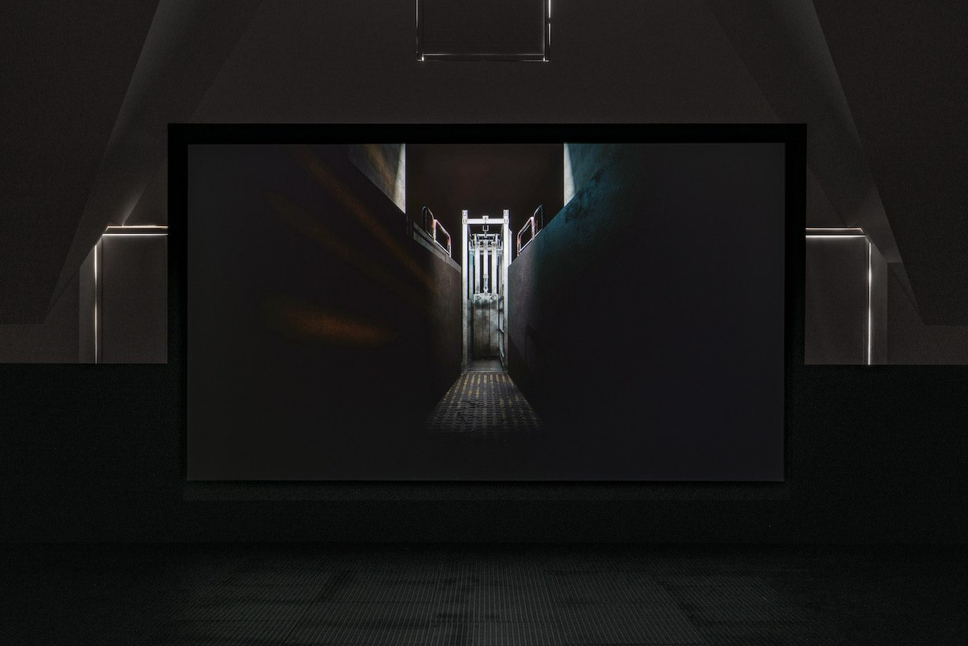 Aria Dean, ABATTOIR, U.S.A.!, Installation view, 2023. The Renaissance Society. Photo: Robert Chase Heishman. 
