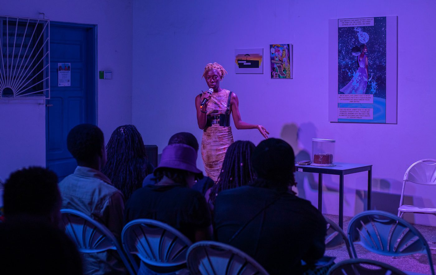 Spaces of Collective Learning, Relearning and Unlearning with Drama Queens