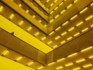 Steve McQueen, Bass, 2024, LED Light and Sound, Courtesy the artist, Co-commissioned work by Laurenz Foundation, Schaulager Basel and Dia Art Foundation, 15 June – 16 November 2025, Schaulager® Münchenstein/Basel (Installation view), Photo: Pati Grabowicz, © Steve McQueen