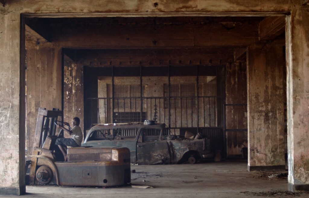 Sammy Baloji, Â»Aequare. The Future that Never WasÂ«, 2023, HD video, colour, stereo, 21.04 min (film still), courtesy the artist & Imane FarÃ¨s, Paris & KANAL Centre Pompidou, Brussels & Twenty Nine Studio & Production